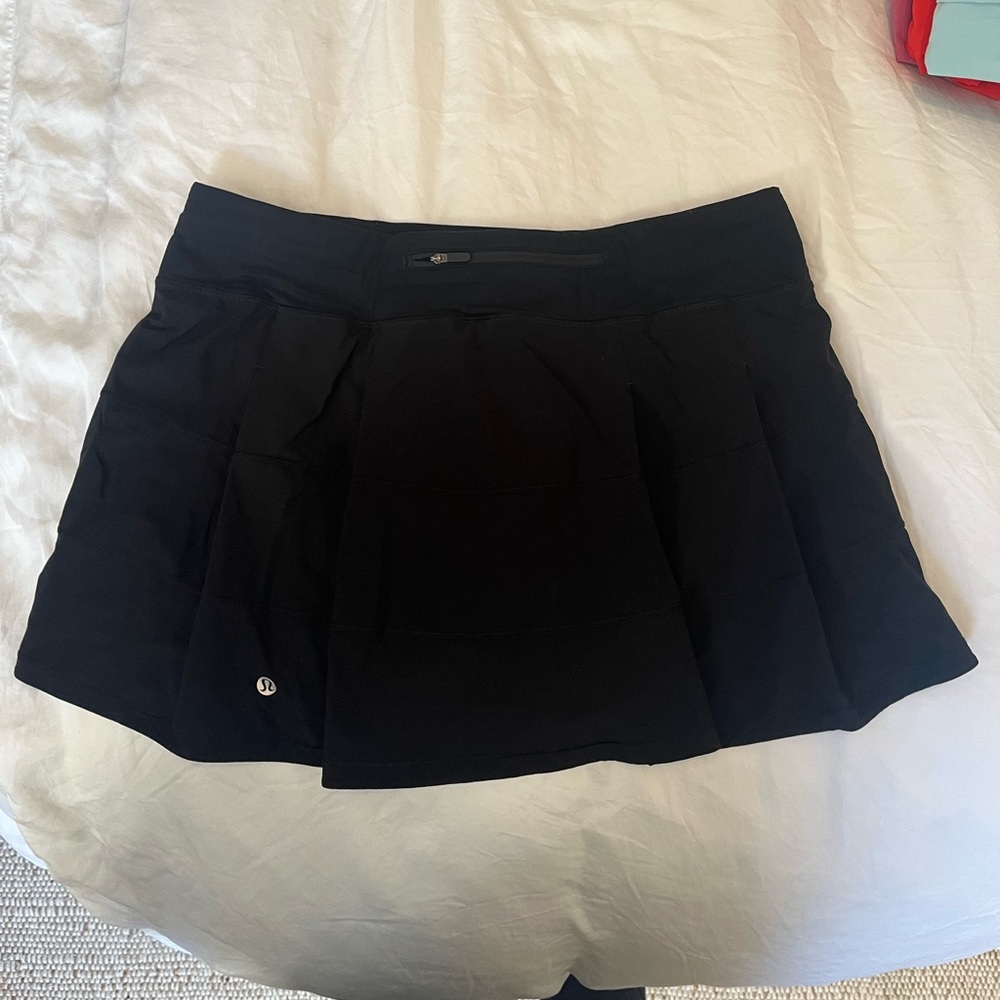 Lululemon pace rival skirt black - size 10 great condition